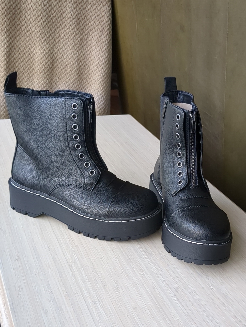 Women’s Torrid Black Platform Combat Boots - Side Zip Size 9.5WW